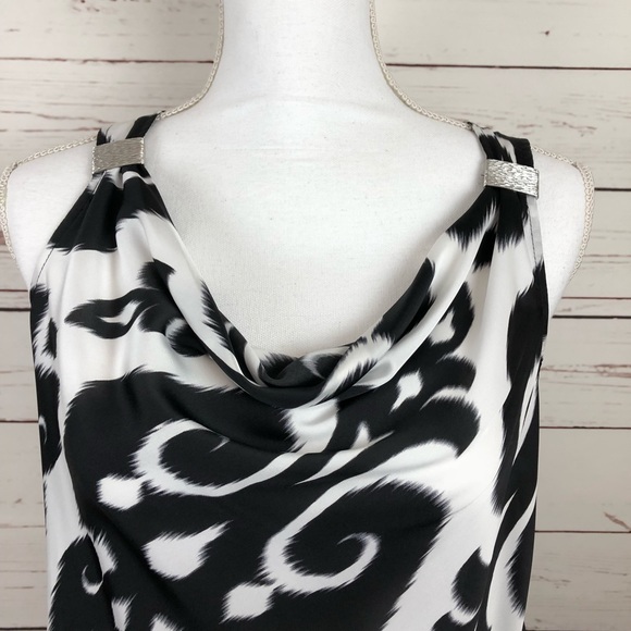 WHBM Sleeveless Black n White Top - Picture 2 of 7
